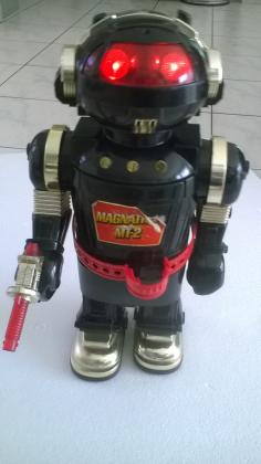 Robot Magnatron MT-2