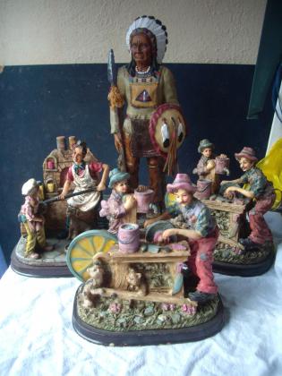 diverses Figurines et Statuettes