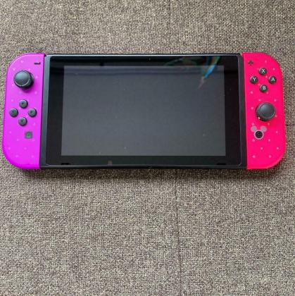 Nintendo Switch avec accessoires et jeux