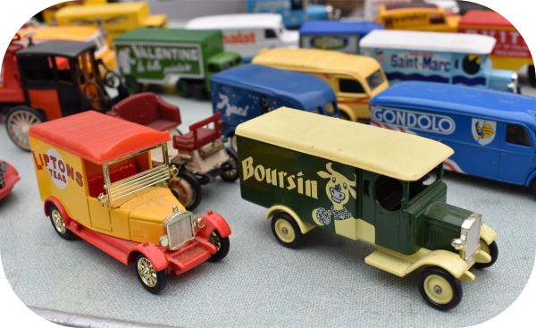 Bourse d'échanges autos miniatures de Maulévrier