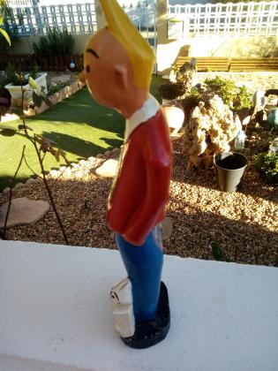 Tintin sculpté en bois peint