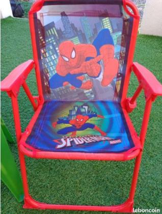 2 Petits fauteuils pour enfants