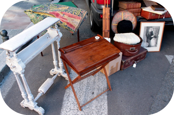 Brocante, Vide-greniers - Véron