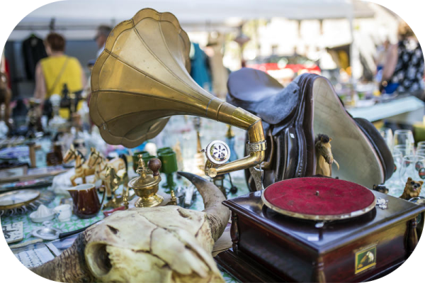 Brocante, vide-greniers et collections