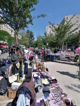 23e Grand vide-grenier rues Pixerecourt et de Belleville (75020)