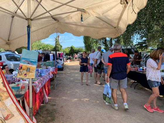 Brocante & Vide Grenier - Roquebrune sur Argens