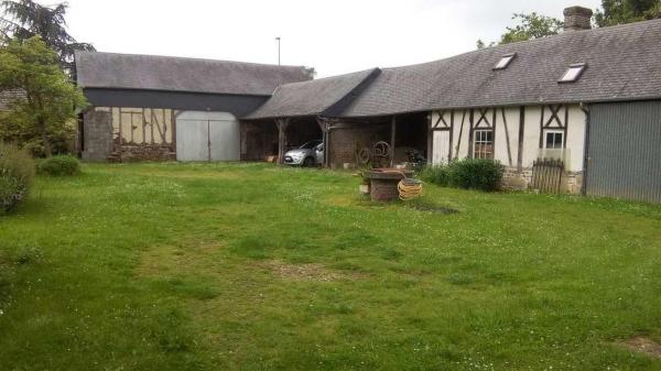 Maison Grand T5 + Nombreuses Dépendances sur 2100 m2 (à voir absolument !)