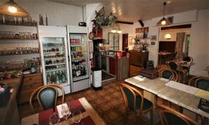 RESTAURANT CLE EN MAIN 120m2 + Terrasse - VAR Situé à MONTAUROUX - 83 Visiteurs: 3077