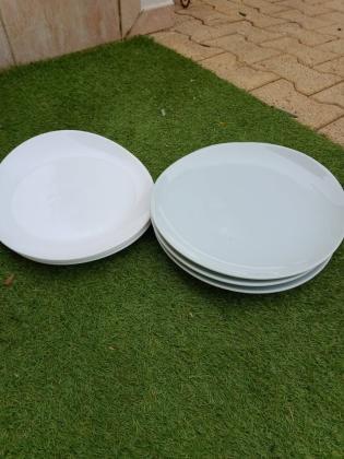 6 Assiettes blanches ovales