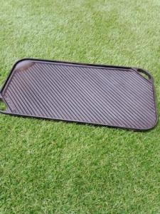 Plaque en fonte pour grillade