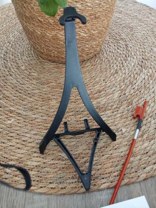 Petit violon musical marron