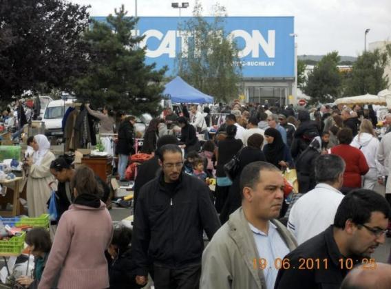 Brocante, Vide-greniers - Buchelay