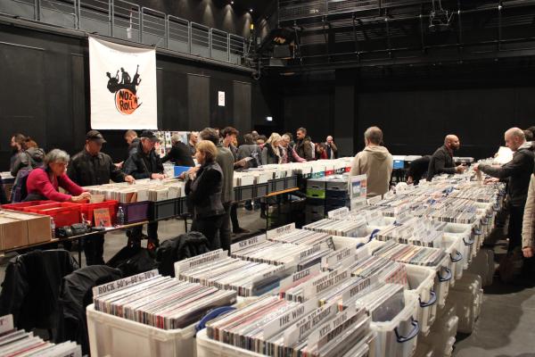 Foire aux disques vinyles, CD, DVD - Vannes