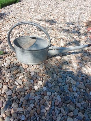 3 vieux arrosoirs fer