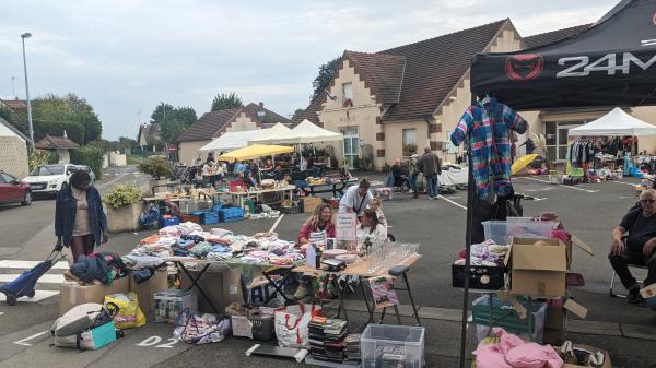 BROCANTE DE MONCEAUX