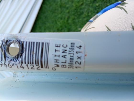 15 Equerres de fixation murale acier peint blanc, H.30 x P.35 cm