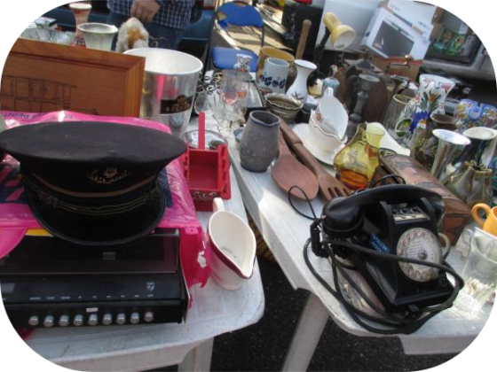 Brocante, Vide-greniers - Chavonne