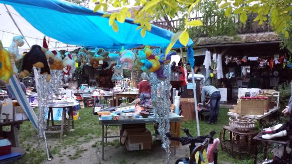 Vide Genier,Vide Maison