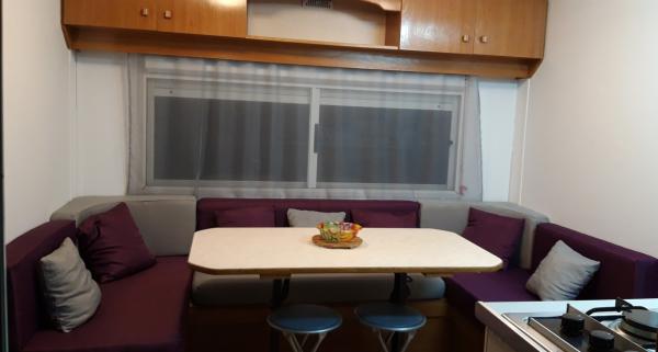 Mobil-home saisonnier-ouvrier au camping du moulin de Bellegarde