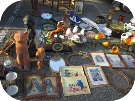 Brocante, Vide-greniers - La Guerche